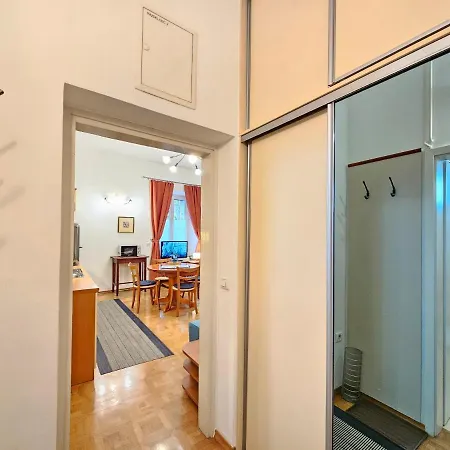 Spacious Nika 2 Tour As Любляна