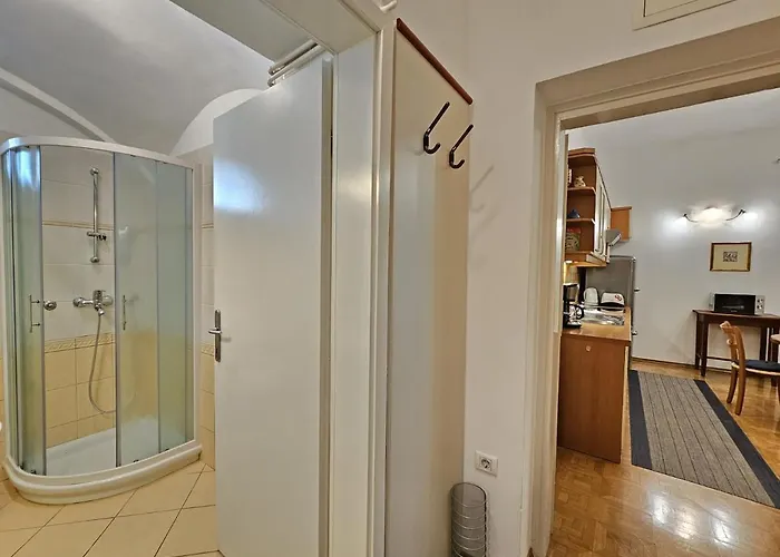 Appartement Spacious Nika 2 Tour As